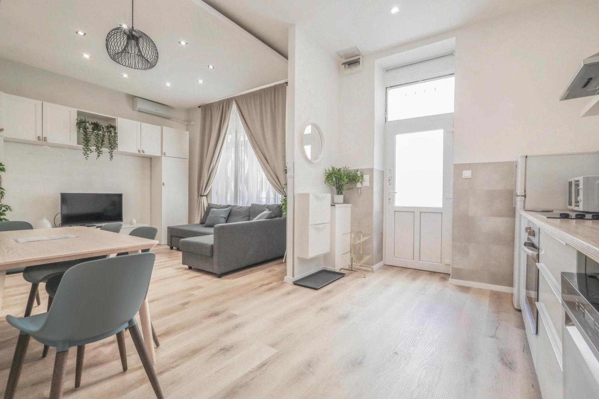 Petofi Apartment In The Center Budapeste Exterior foto
